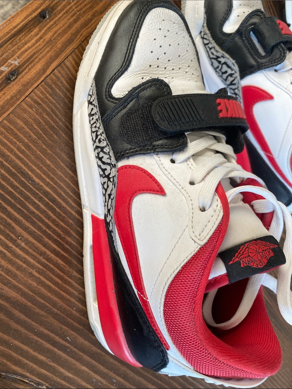 Jordan Kids White, Black & Red Low-Top Sneakers